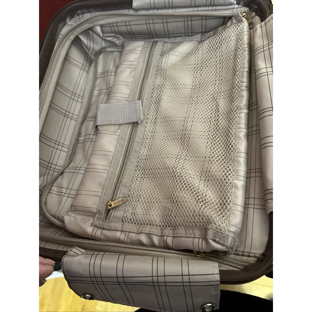 London Fog Small Rolling Hard Shell Suitcase Brentwood Style # 8400